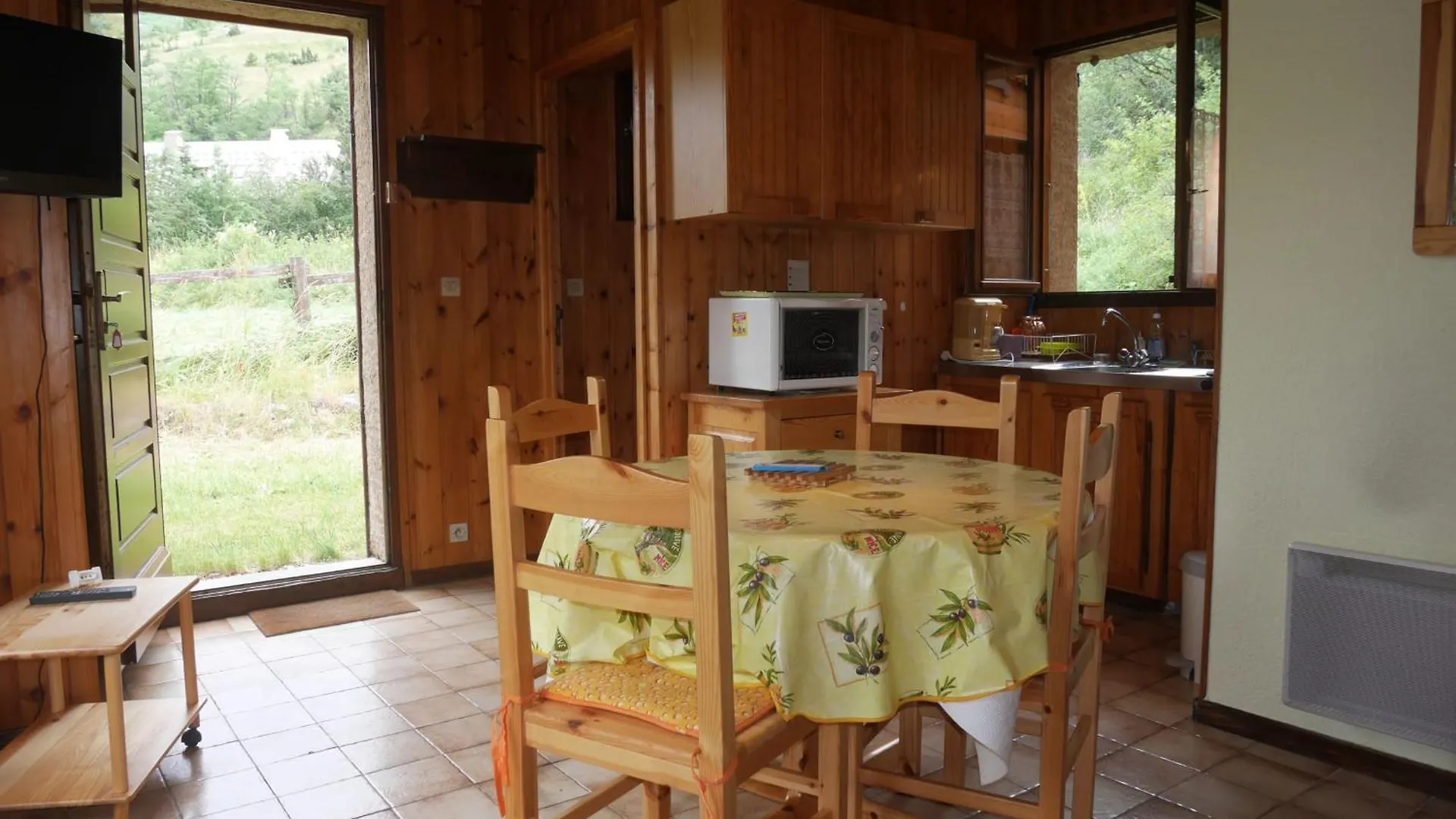 Small Duplex Chalet With Garden Saint-Chaffrey France